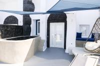 Three Bells Suites - B&B