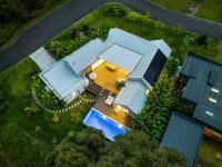 B&B Suffolk Park - Tropical Oasis Byron Bay 4BR Luxury Home w/ Pool - Bed and Breakfast Suffolk Park
