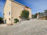 End of The Road ,Orange - Ferienwohnung Trogir