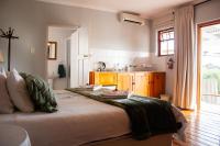 Kamer met Kingsize Bed en Uitzicht op de Tuin