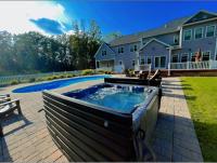 10 Beds Saratoga Luxury Retreat, In-Ground Heated Pool, Gourmet Kitchen, Private Office - Chambres d'hôtes Saratoga Springs