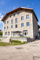 LA BATISSE l'arbre gris - Bed and Breakfast