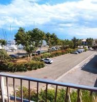 APPARTEMENT DE VACANCES A LA MER DANS RESIDENCE SECURISEE - B&B Gruissan