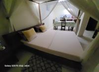 LA MARINA 1 - B&B Ambodifotatra