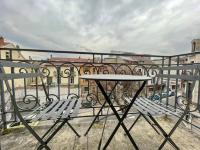 Appart DELAVIGNE spacieux classé 4 étoiles parking privatif - B&B Aix-les-Bains
