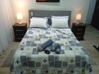 Casa em bairro Nobre, valor da diária por quarto em casa compartilhada - Bed and Breakfast