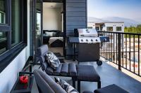 Slopes and Greens by Revelstoke Vacations - B&B