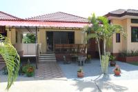 Naluemon Village FH 2 - B&B Ban Phe