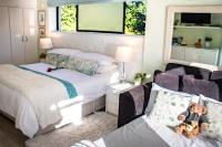 Luxury Suite with Spa Bath and Sea View