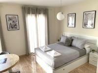 Apartamentos Hernán Cortés - Chambres d’hôtes