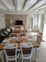 B&B Seigy - Les Ecureuils 4 / 6 personnes - Bed and Breakfast Seigy