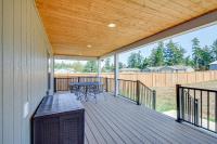 Westport Vacation Rental w/ Private Hot Tub! - Chambres d'hôtes Westport