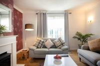 Rawmarsh House, Rotherham for contractors & Families, off-road parking, high speed wifi - Chambres d'hôtes Rotherham