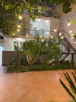 SMALL Boutique & Garden - B&B Tirana