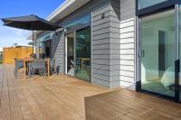 Decked out on Leo - Chambres d’hôtes Waihi Beach