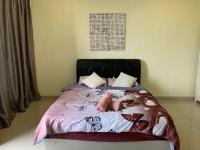 B&B Shah Alam - Cozy Skyview DillaSuite-Trefoil (Wifi,Pool,Netflix) - Bed and Breakfast Shah Alam