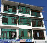 Lakes and peaks - B&B Srinagar