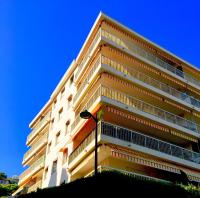 Lovely city center rental with balcony - Bed and Breakfast