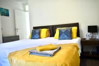 Seaside Flat, Contractors, Family, Business, Parking - B&B Portslade