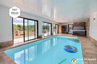B&B Douarnenez - Longère avec piscine intérieure, spa, sauna - Bed and Breakfast Douarnenez