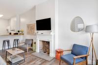 Stars on State in the Heart of Downtown - B&B Mobile