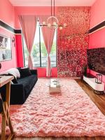 B&B Nashville - Dolly's Glam Getaway - Glittering Gem Near Broadway - Bed and Breakfast Nashville