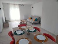 Jolie maison rénovée avec espace vert - B&B
