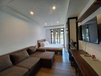 Studio mit Balkon