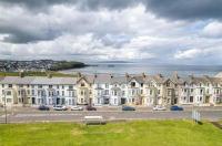 2 Dunluce Park - Portrush by the Sea - B&B