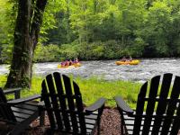 Nantahala River Luxury Escape-on the river! - Chambres d’hôtes Aquone