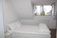 Budget Double Room (8)