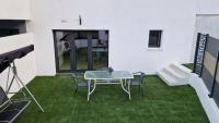 T3 rez de villa le PORT MIOU 2 chambres 6 personnes - B&B Correns