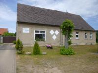 Ferienwohnung Zur Alten Schule - Chambres d'hôtes Pritzwalk