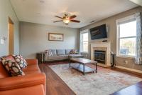 Indianapolis Home with Patio and Community Pool! - Bed and Breakfast