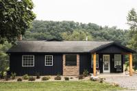 Back Country on 8 Acre - Stream, Pond & Animals - B&B