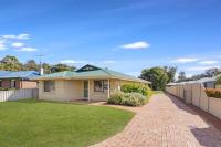 Our Beach House- Busselton - Bed and Breakfast