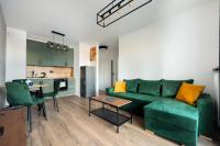 Nova Sfera Green Apartment by BookingHost - B&B Warsaw