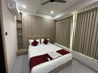 B&B Surat - Hotel secure 247 inn - Bed and Breakfast Surat