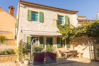 Dvor strica Grge - B&B Kaštelir