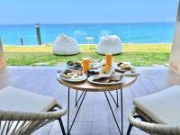 Wild Areca Beachfront Exotic Room in Batroun