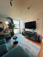 Center of Hollywood - B&B