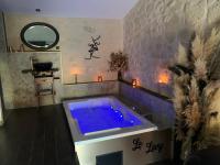 B&B Cubnezais - Le Lovy , Studio indépendant avec Jacuzzi - Bed and Breakfast Cubnezais