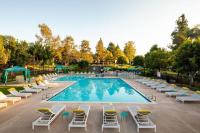 Shabby Chic Oceanside King & 2 Queen bed Pool GYM - B&B
