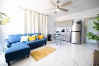 Ramey Cir D, near airport, beaches W/KING Bed. - B&B