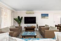 Walking Distance to Birubi Beach - B&B Eneabba