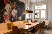 VillaEnzo - ELEGANT HERENHUIS - 14P - 6SLPK - SAUNA - INFRAR CABINE - OFYR BBQ - 15MIN Maastricht - Chambres d'hôtes Zussen