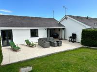 B&B Abersoch - Abersoch Holiday Home Sleeps 6 - Bed and Breakfast Abersoch