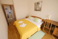 Comfort One-Bedroom Apartment with Terrace and Sea View (4 Adults) 