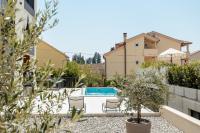 Pool résidence apartment Tivat - B&B Teodo