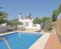 Casa con piscina y barbacoa - Chambres d’hôtes